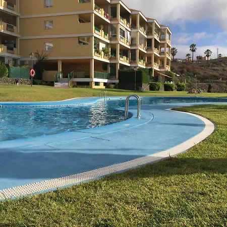 Greenday - With Pool In La Quinta * Santa Úrsula