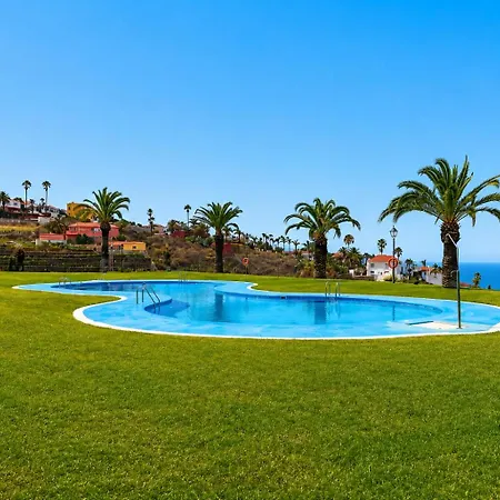 Apartment Greenday - With Pool In La Quinta Santa Úrsula